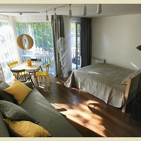 Appartement Nora Lemon à Nido Extérieur photo